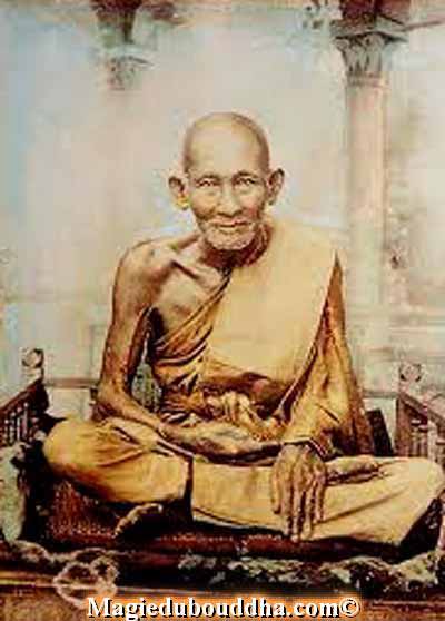 Le très vénérable luang phor suk.